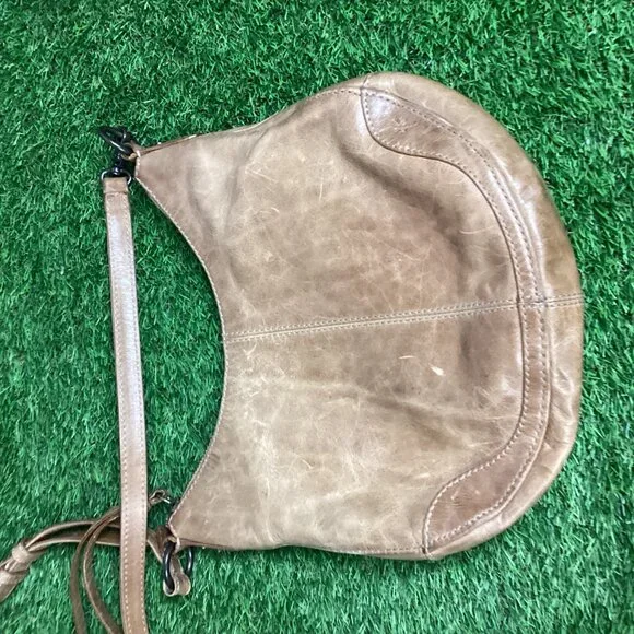Frye Melissa Scooped Crossbody Hobo Bag Light Tan